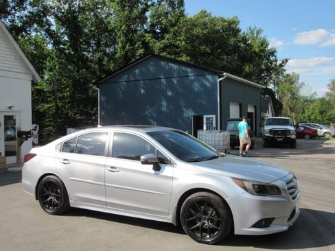 Used 2016 Subaru Legacy 2.5i Limited AWD/4WD image 10