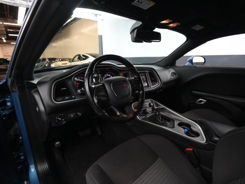 Used 2021 Dodge Challenger R/T image 41