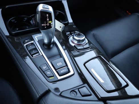 Used 2013 BMW 535i xDrive image 28