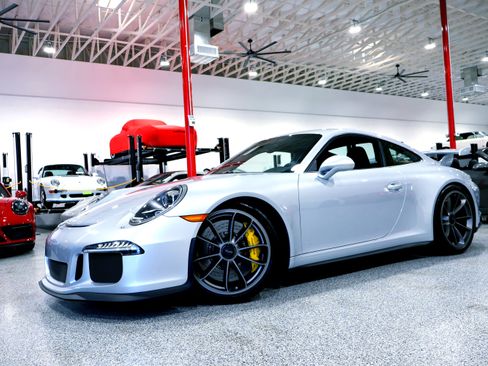 Used 2016 Porsche 911 GT3 image 4