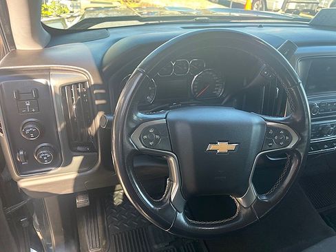 Used 2018 Chevrolet Silverado 1500 LT image 35