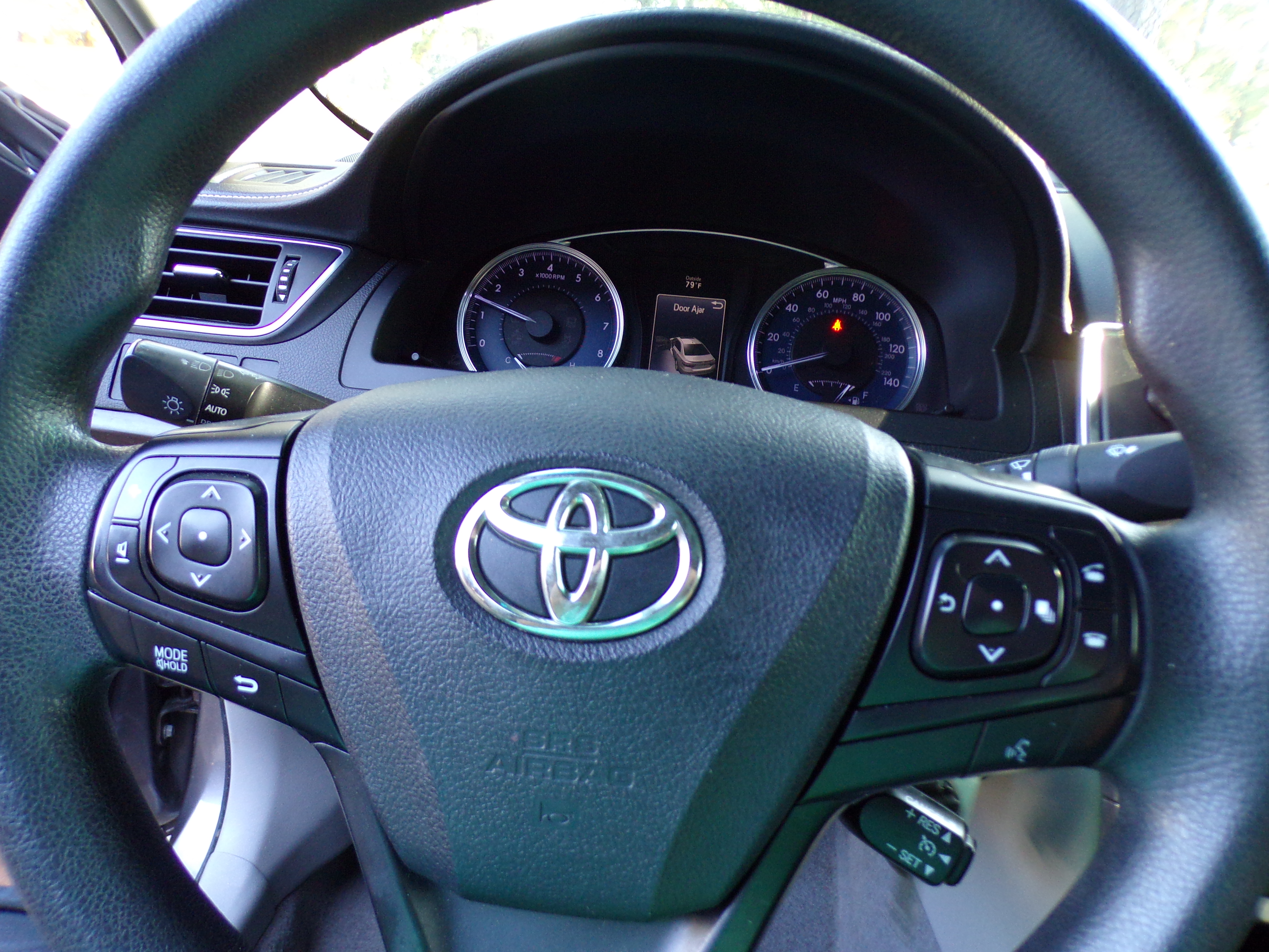Used 2017 Toyota Camry LE Sedan 4D FWD image 13