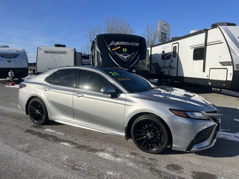 Used 2024 Toyota Camry XSE FWD image 2