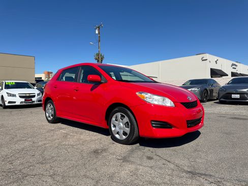 Used 2010 Toyota Matrix image 10