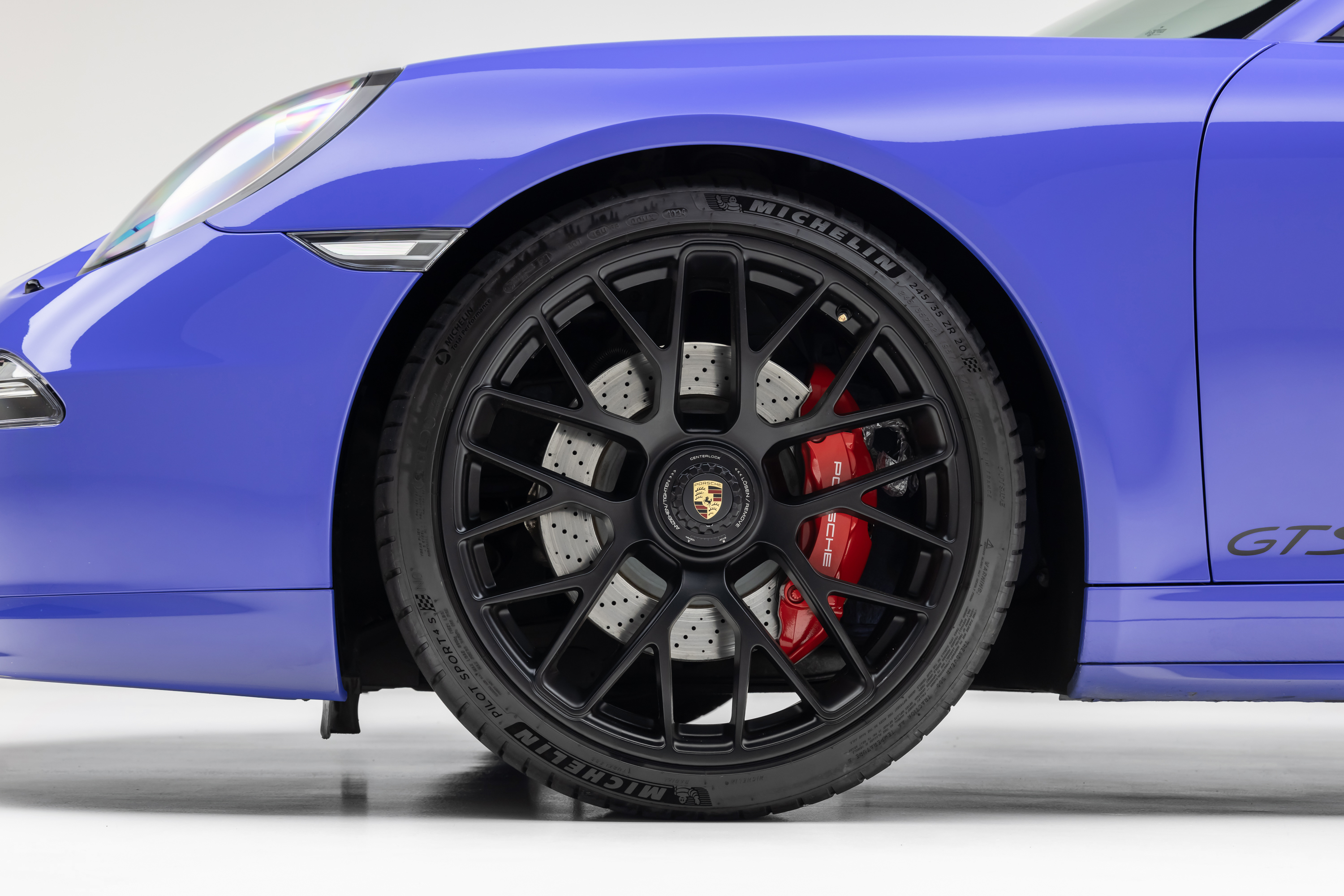 Used 2016 Porsche 911 Carrera GTS Coupe 2 wheel drive image 24