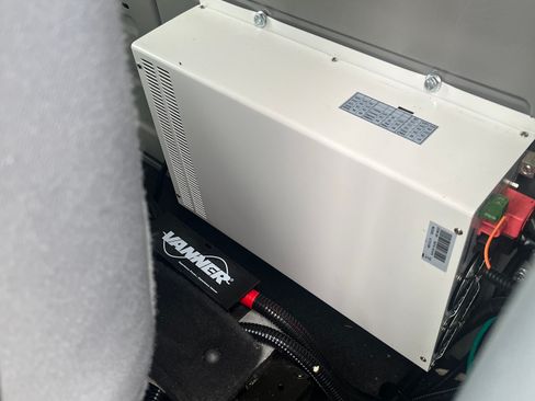 Used 2019 Ford Transit 250 RWD image 13