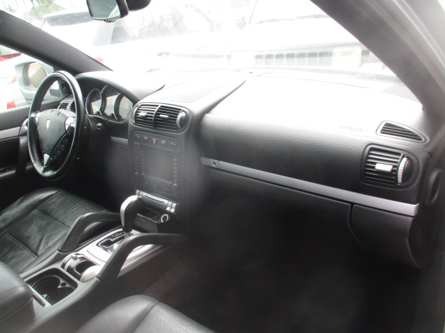 Used 2008 Porsche Cayenne S AWD/4WD image 9