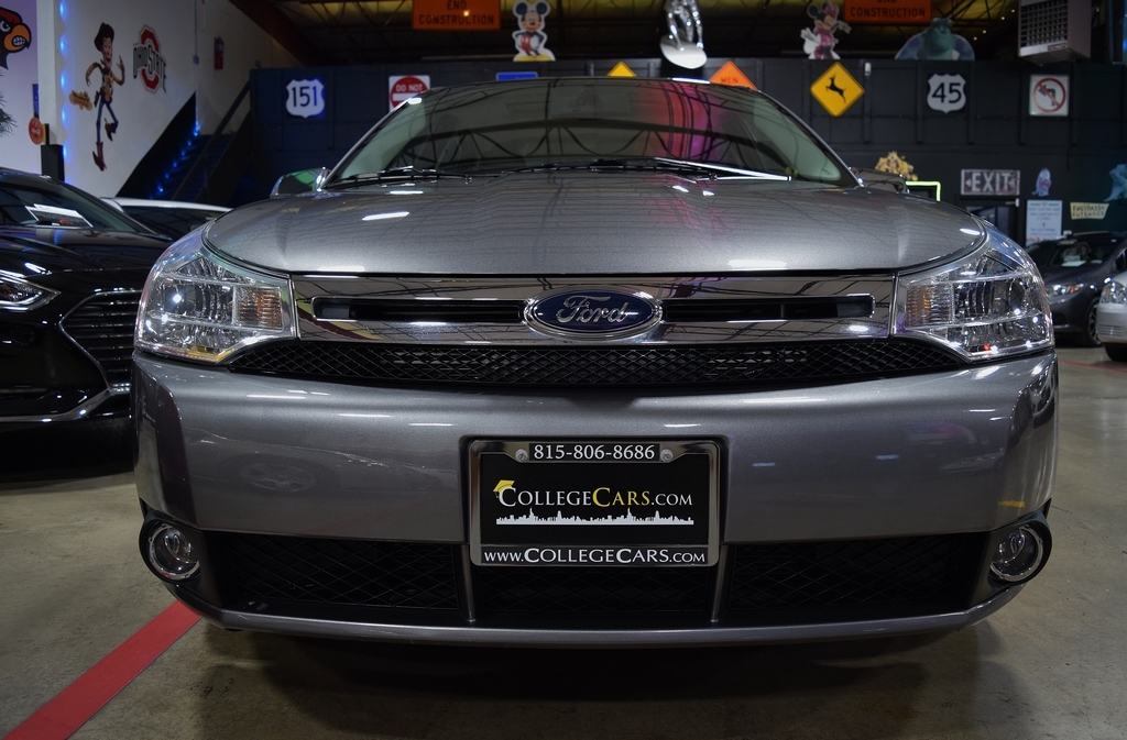 Used 2009 Ford Focus SEL Sedan FWD image 10