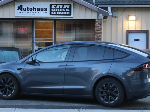 Used 2023 Tesla Model X image 6