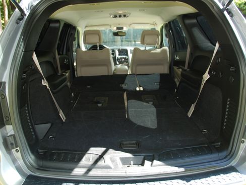Used 2018 Dodge Durango AWD SXT image 11