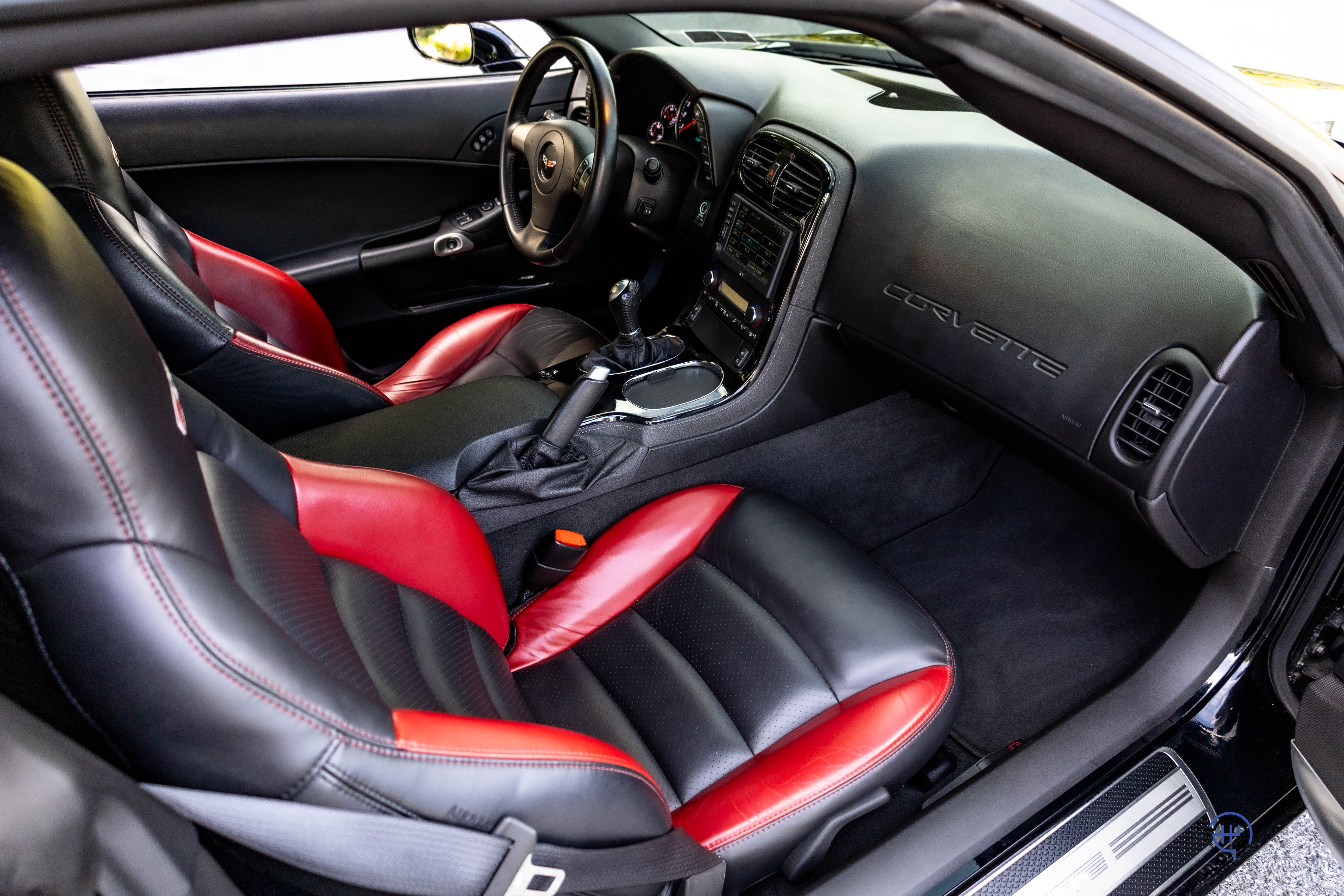 Used 2008 Chevrolet Corvette Z06 Coupe w/ 2LZ RWD image 58