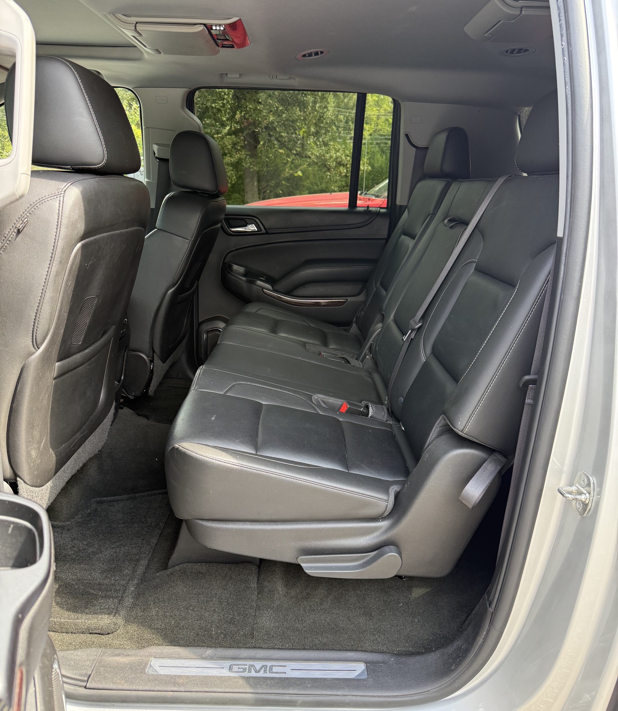 Used 2016 GMC Yukon XL 2WD SLT image 6