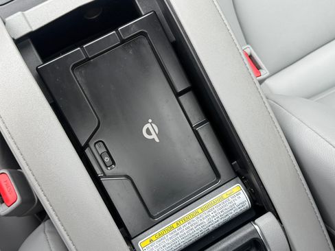 Used 2022 Toyota Highlander XLE image 13