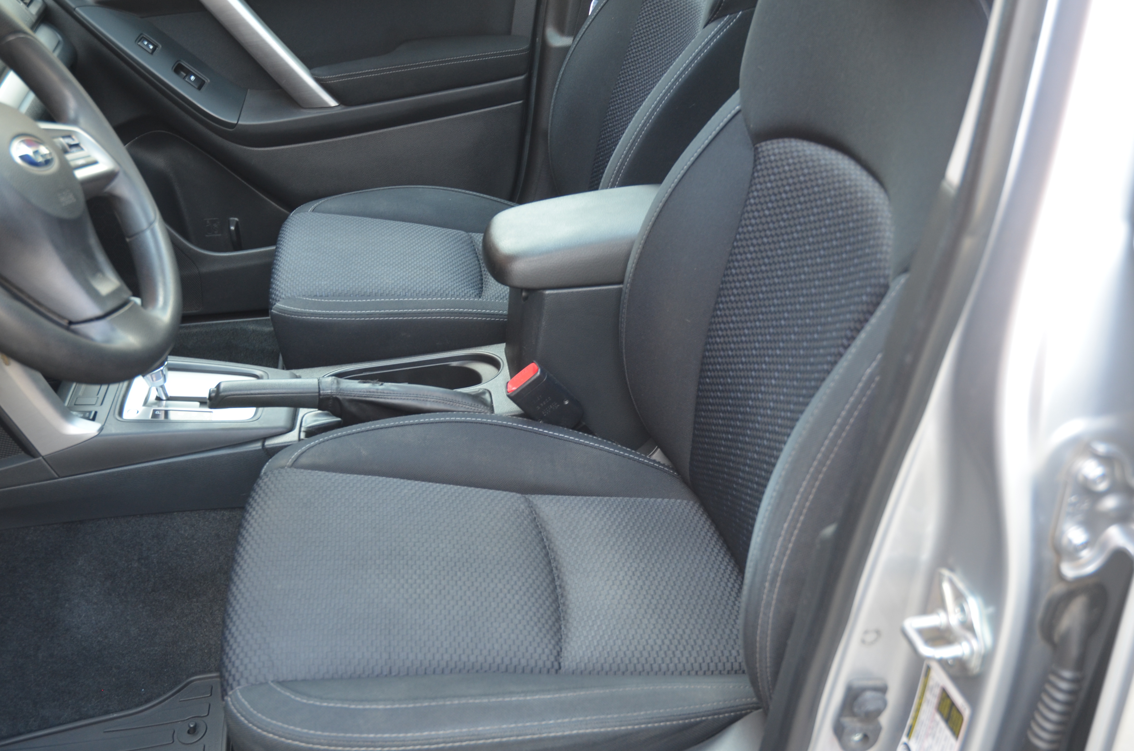 Used 2015 Subaru Forester 2.5i Premium AWD/4WD image 9