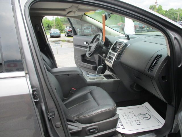 Used 2010 Ford Edge AWD Limited image 22