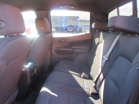 Used 2024 Chevrolet Colorado Trail Boss image 11