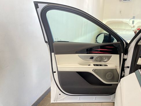New 2026 Lincoln Nautilus Black Label AWD/4WD image 14
