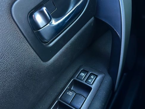 Used 2014 Nissan Rogue 2WD S image 32
