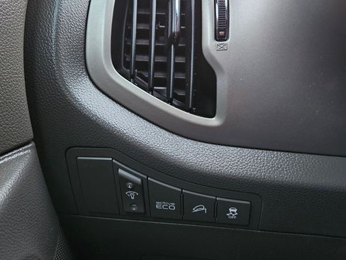 Used 2014 Kia Sportage LX image 20