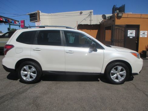 Used 2015 Subaru Forester 2.5i Premium Sport Utility 4D AWD/4WD image 1