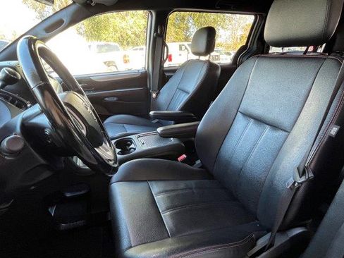 Used 2020 Dodge Grand Caravan GT image 11