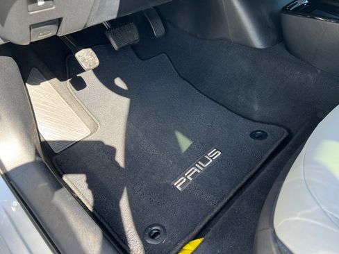 Used 2019 Toyota Prius Limited image 17