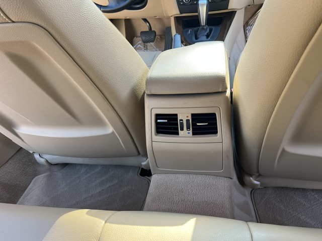 Used 2011 BMW 328i Sedan RWD image 36