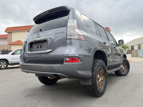 Used 2016 Lexus GX 460 image 11