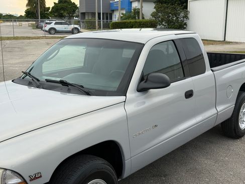 Used 2000 Dodge Dakota Sport RWD image 24