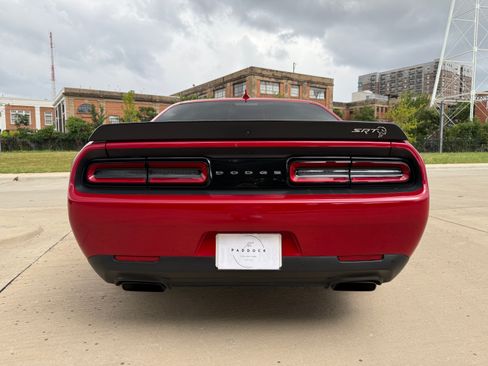 Used 2017 Dodge Challenger SRT Hellcat image 10