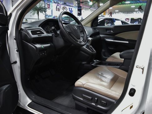 Used 2015 Honda CR-V Touring image 16