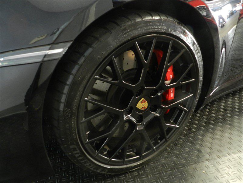 Used 2024 Porsche 911 Targa 4 GTS AWD/4WD image 18