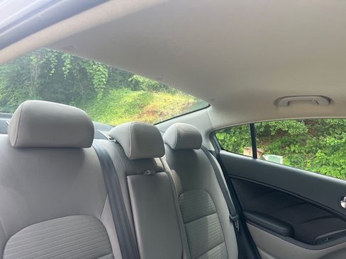 Used 2015 Kia Forte LX image 25