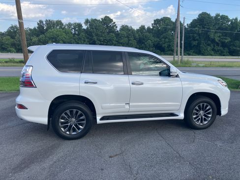 Used 2015 Lexus GX 460 Luxury AWD/4WD image 6