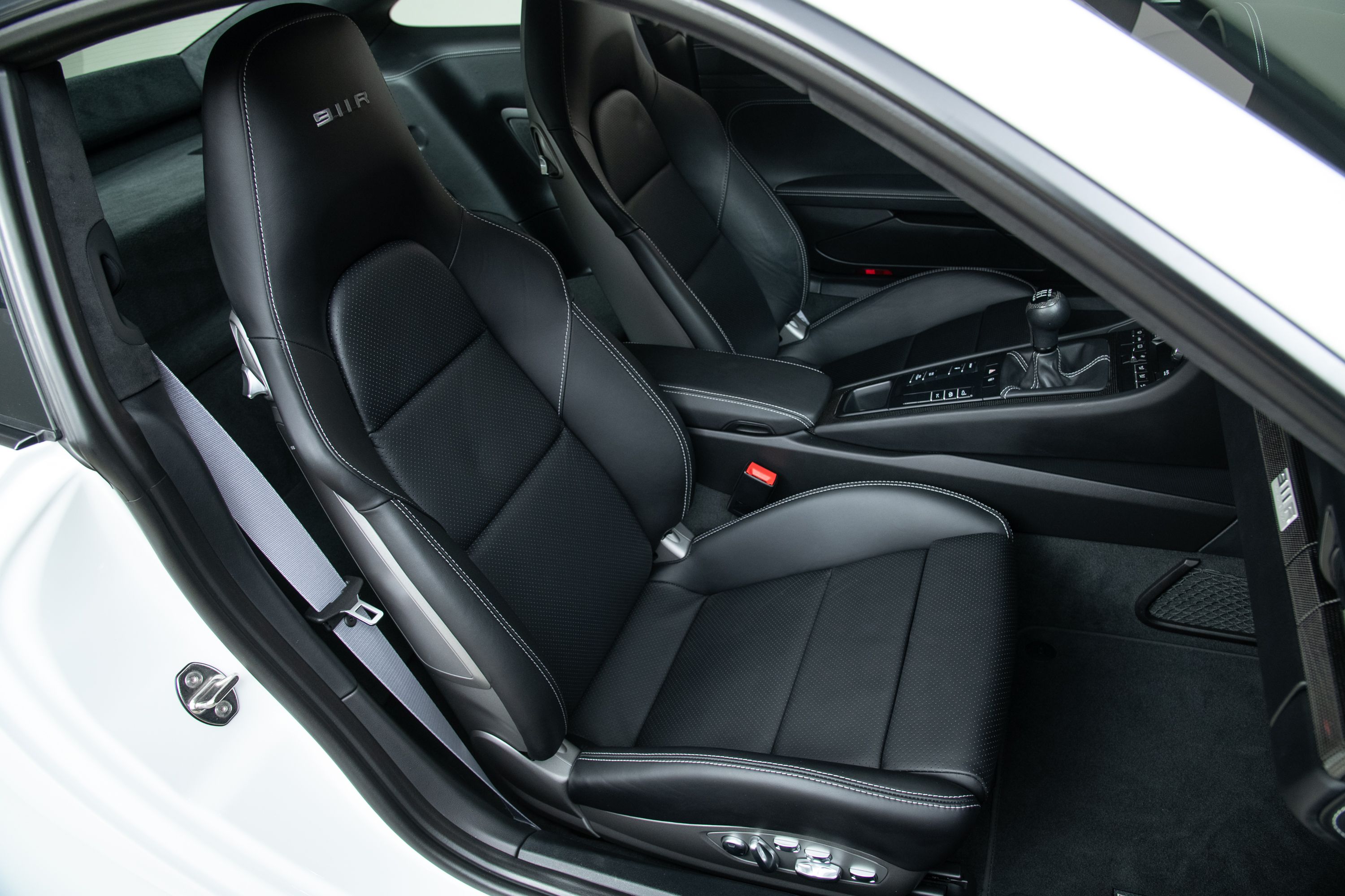 Used 2016 Porsche 911 R RWD image 24