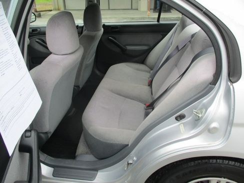 Used 2001 Honda Civic LX Sedan image 17