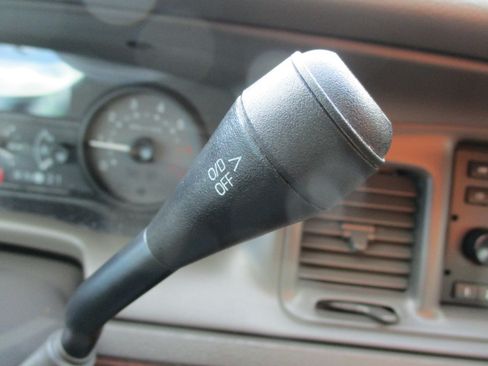 Used 2008 Mercury Grand Marquis LS image 38