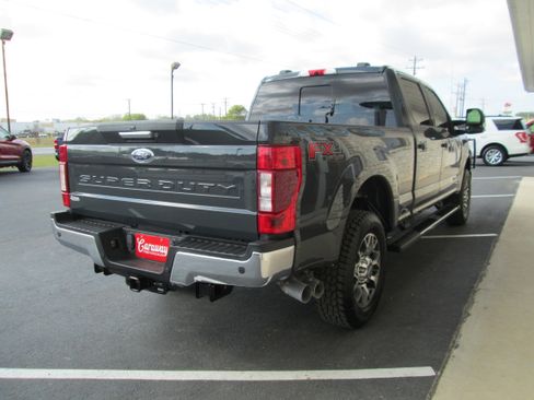 Used 2021 Ford F250 Lariat image 7