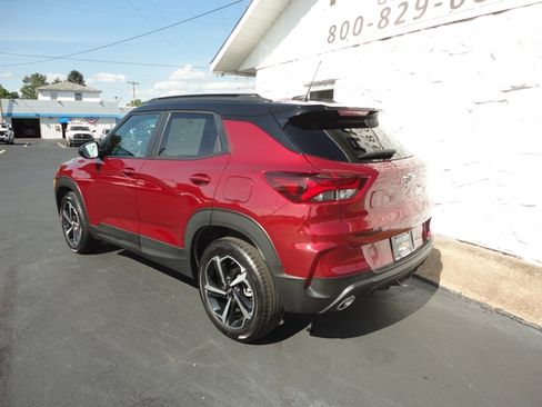 Used 2023 Chevrolet TrailBlazer FWD RS image 9