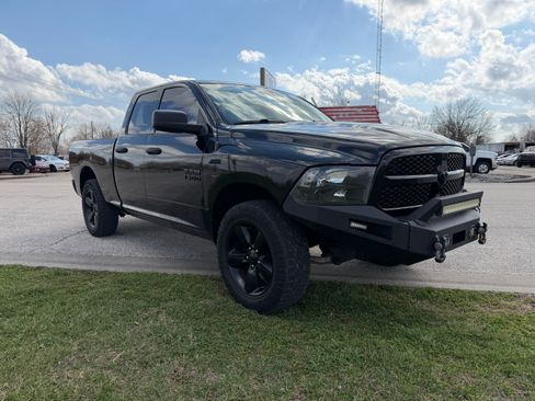 Used 2018 RAM 1500 Classic Express image 6