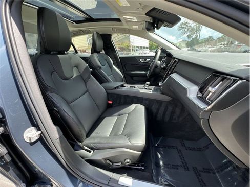 Used 2024 Volvo S60 B5 Core image 50