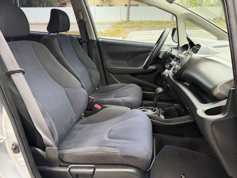 Used 2013 Honda Fit Sport image 21