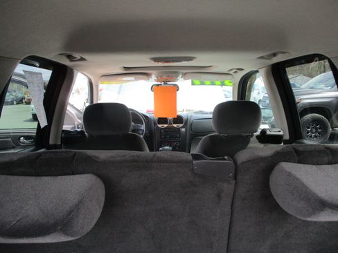 Used 2007 GMC Envoy SLE image 58