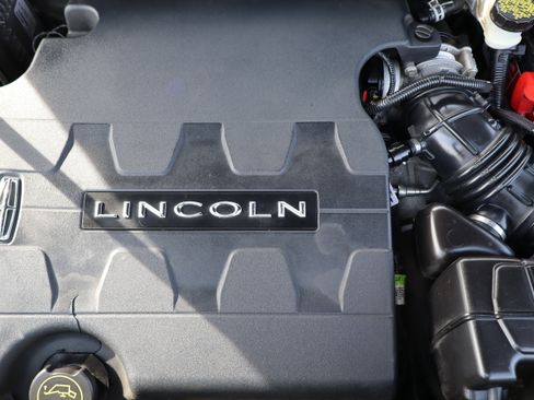 Used 2016 Lincoln MKX Reserve image 32