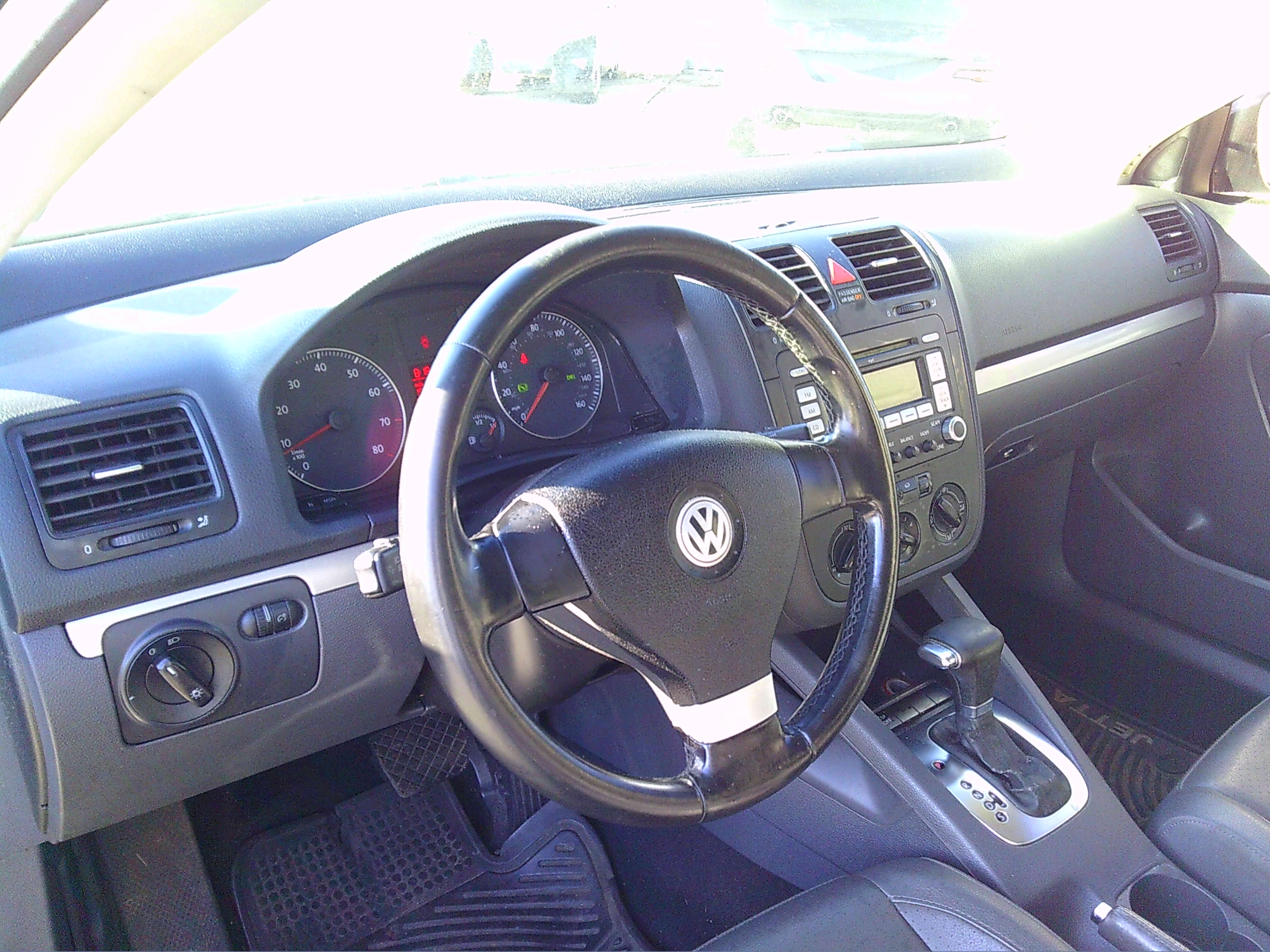 Used 2009 Volkswagen Jetta Sedan FWD image 9