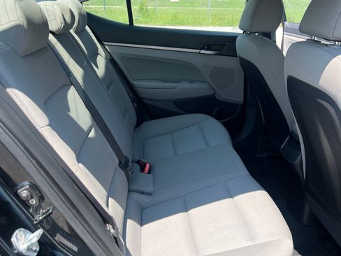 Used 2018 Hyundai Elantra Sedan FWD image 15