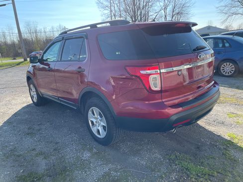 Used 2014 Ford Explorer image 3