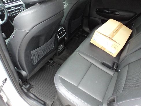 Used 2022 Kia Sportage Nightfall Edition image 15