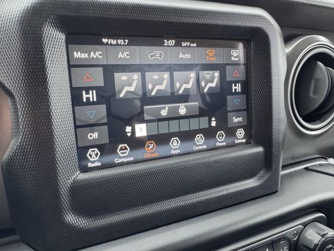 Used 2022 Jeep Wrangler Unlimited Willys image 10