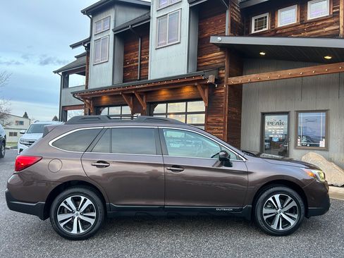 Used 2019 Subaru Outback 3.6R Limited image 4